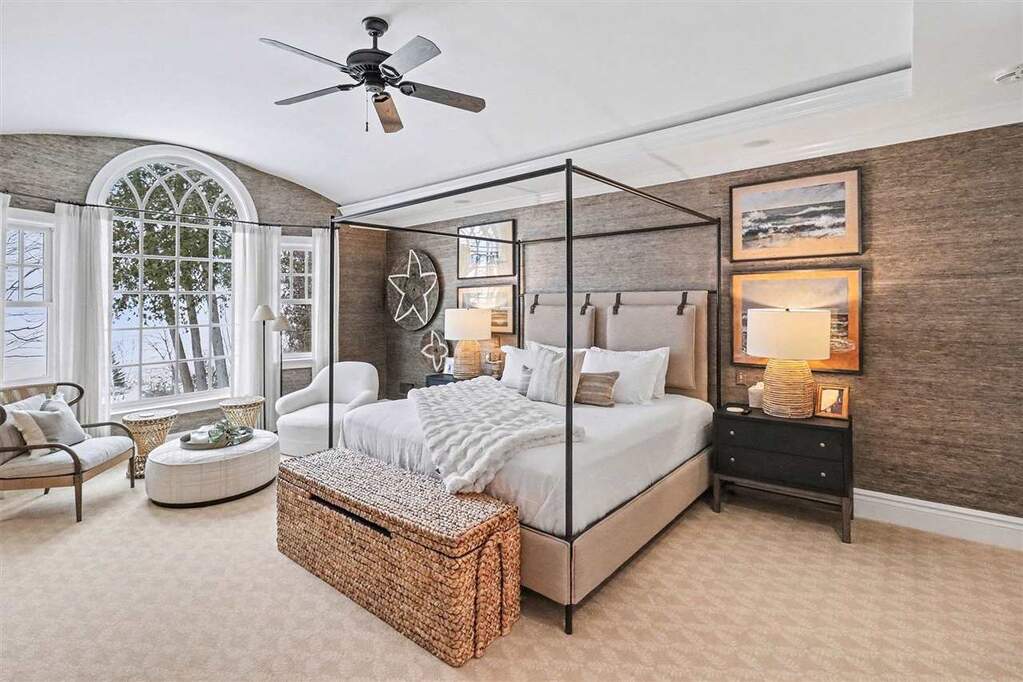 5 Bedroom Single Family Home/House's Image 24
