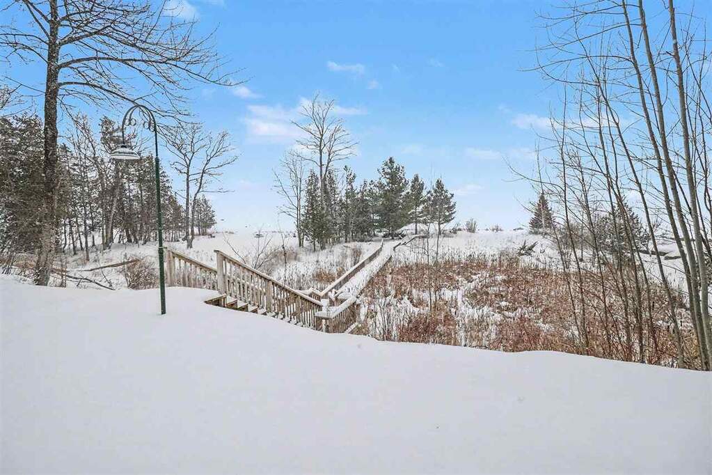 5 Bedroom Single Family Home/House's Image 46