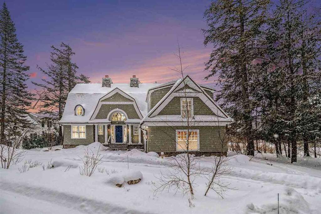 5 Bedroom Single Family Home/House's Image 6