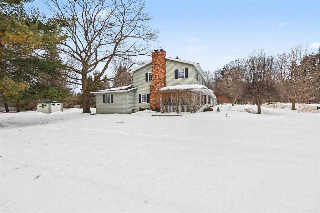 5 Bedroom Single Family Home/House's Image 31