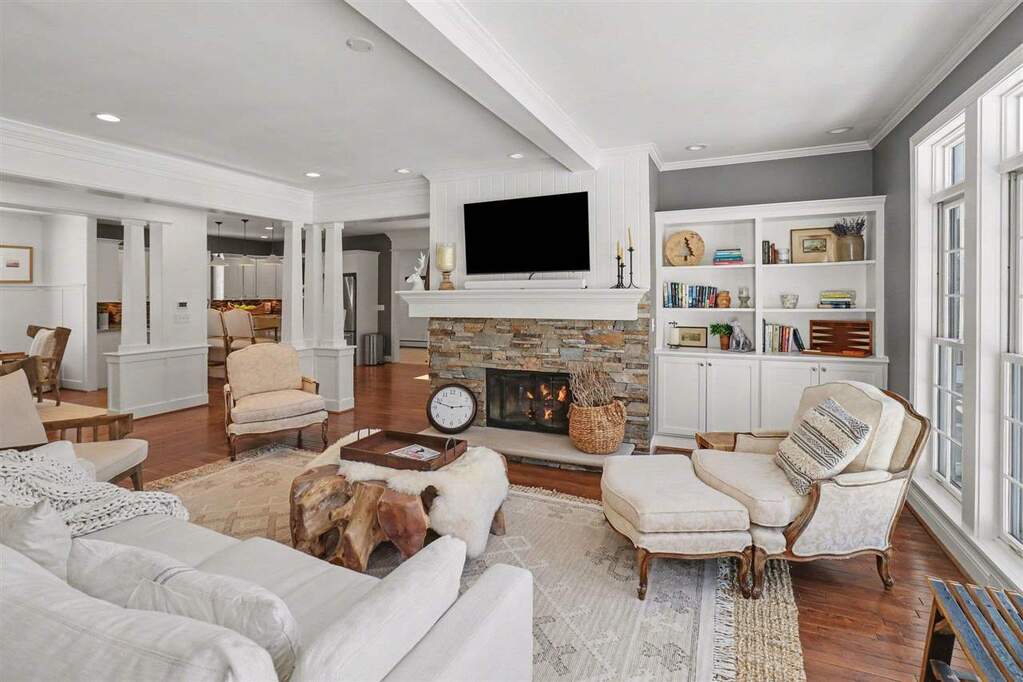 4 Bedroom Single Family Home/House's Image 14