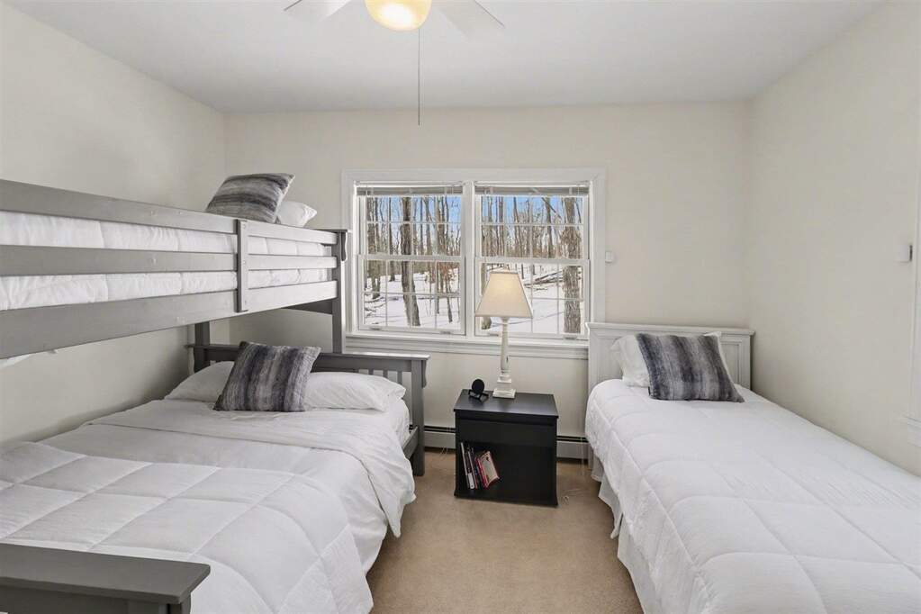 4 Bedroom Single Family Home/House's Image 35