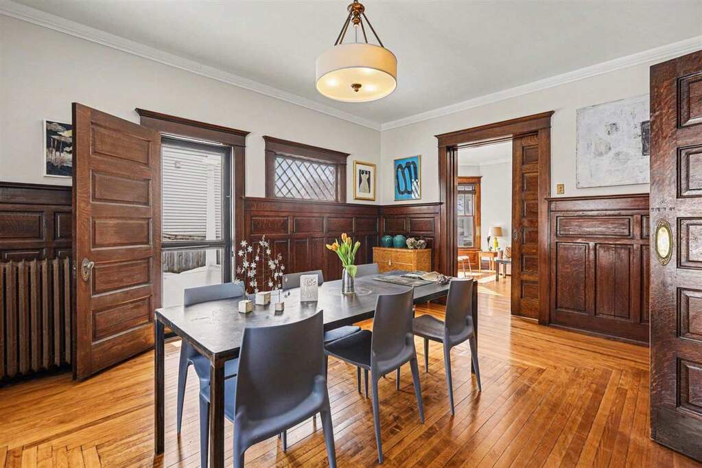 4 Bedroom Single Family Home/House's Image 16