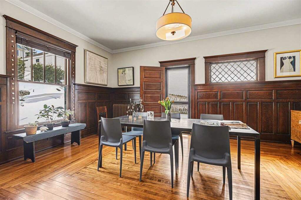 4 Bedroom Single Family Home/House's Image 17