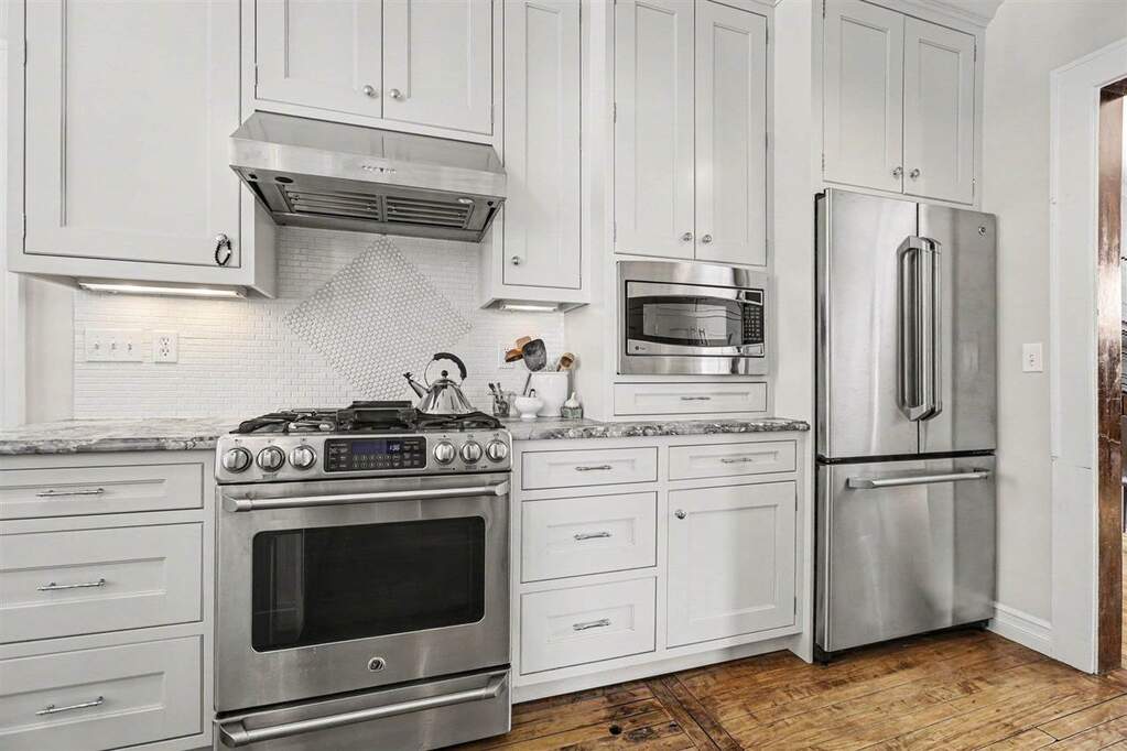 4 Bedroom Single Family Home/House's Image 21
