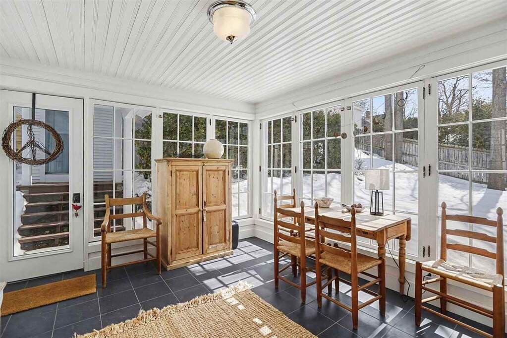 4 Bedroom Single Family Home/House's Image 27
