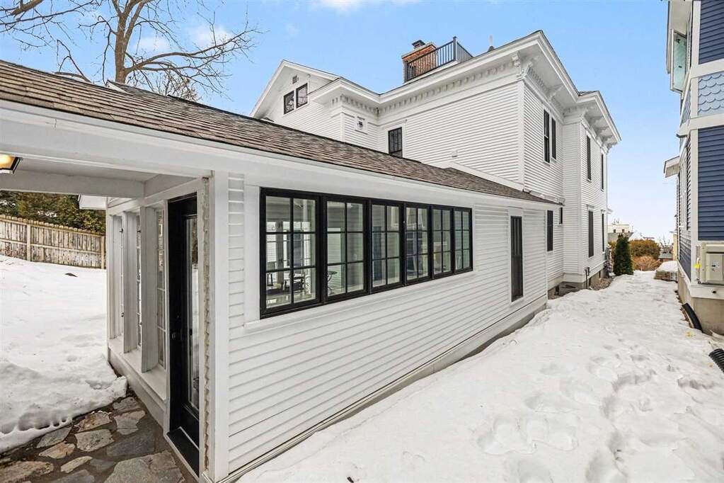 4 Bedroom Single Family Home/House's Image 30