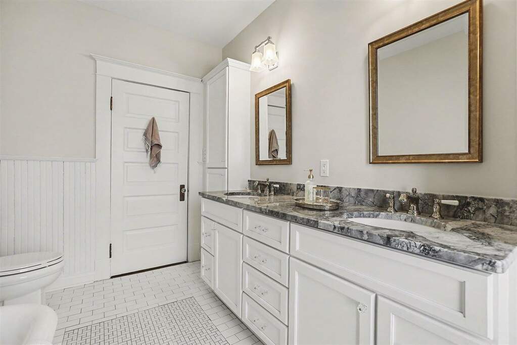 4 Bedroom Single Family Home/House's Image 37