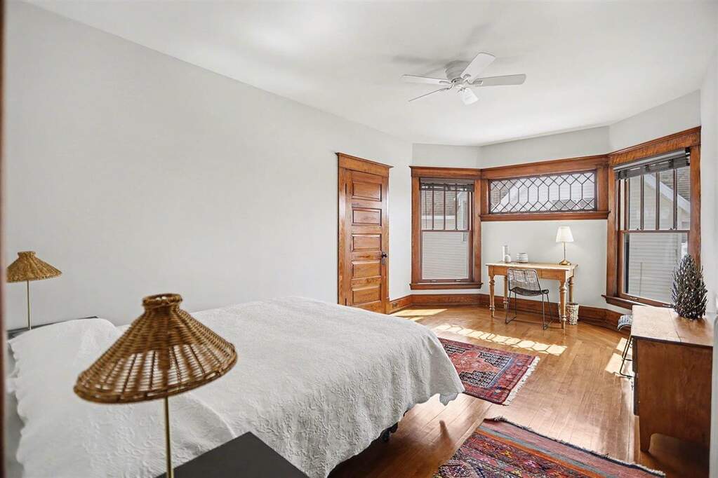 4 Bedroom Single Family Home/House's Image 38