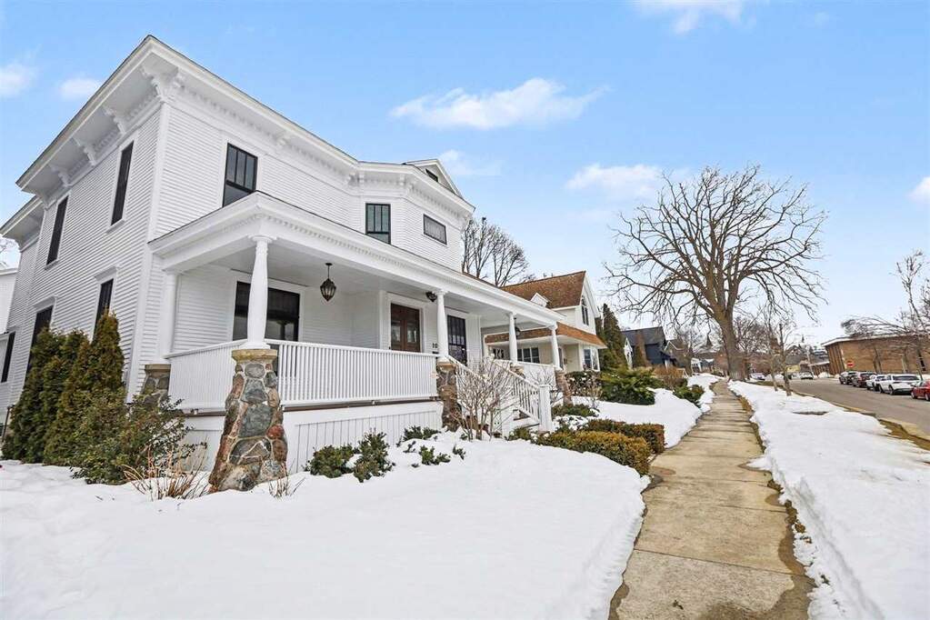 4 Bedroom Single Family Home/House's Image 45