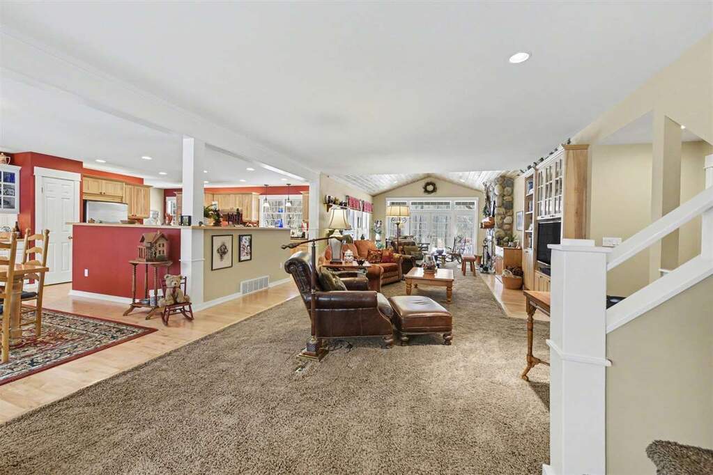 3 Bedroom Single Family Home/House's Image 12