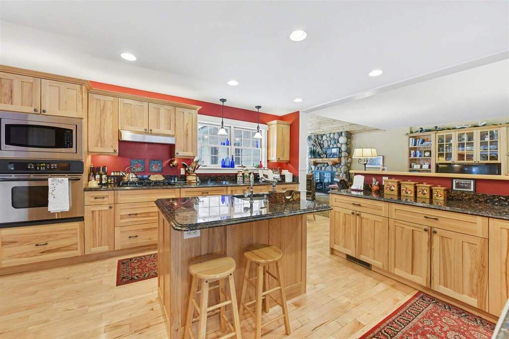 3 Bedroom Single Family Home/House's Image 17