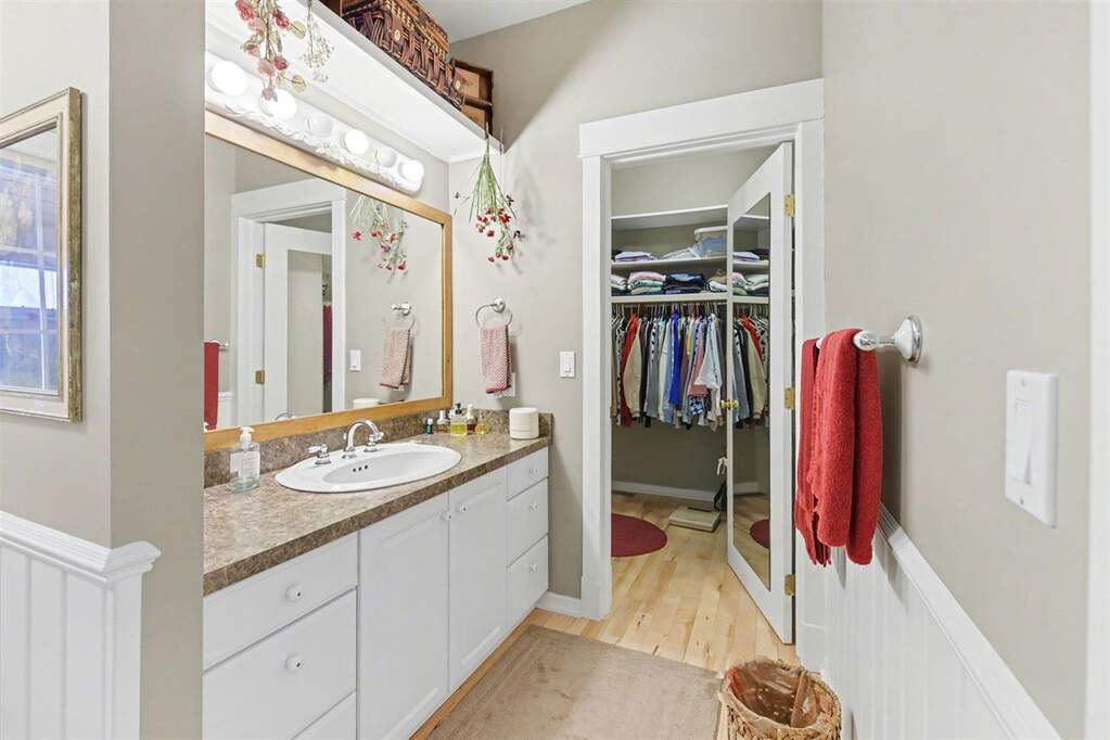 3 Bedroom Single Family Home/House's Image 23
