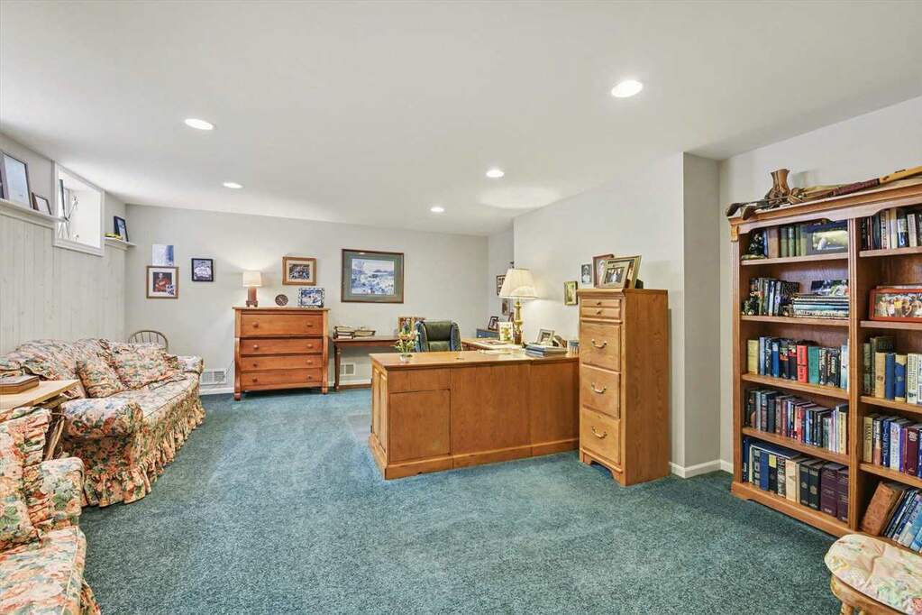 3 Bedroom Single Family Home/House's Image 35