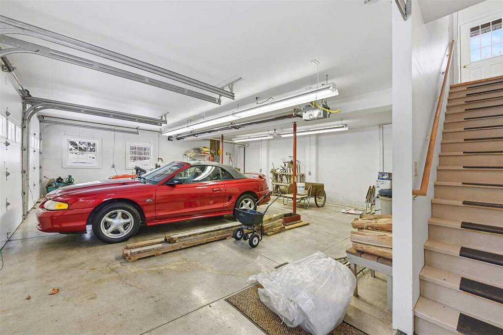 3 Bedroom Single Family Home/House's Image 41
