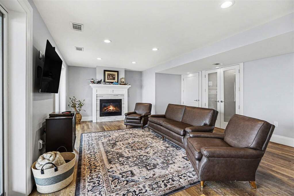 3 Bedroom Single Family Home/House's Image 17