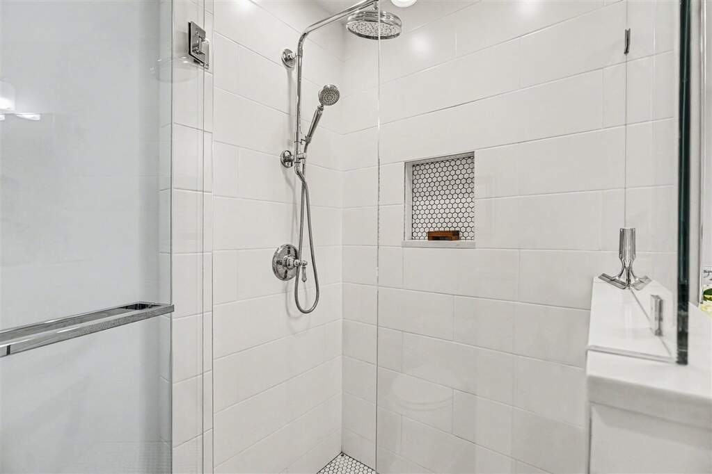 3 Bedroom Single Family Home/House's Image 21