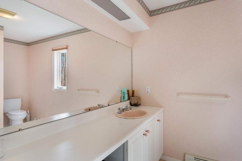 3 Bedroom Single Family Home/House's Image 27