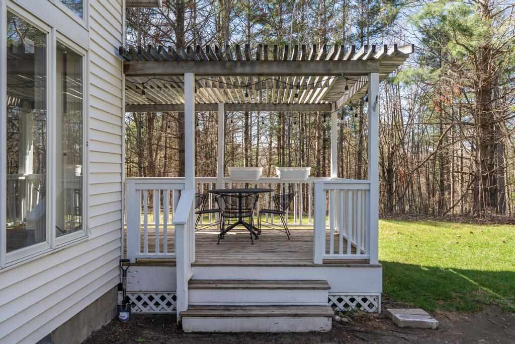 3 Bedroom Single Family Home/House's Image 5