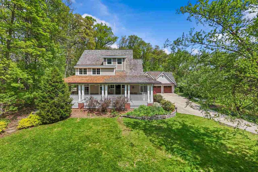 5 Bedroom Single Family Home/House's Image 37