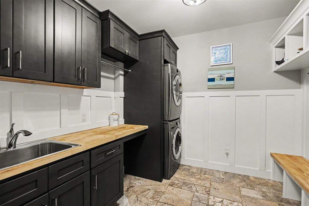 4 Bedroom Single Family Home/House's Image 26