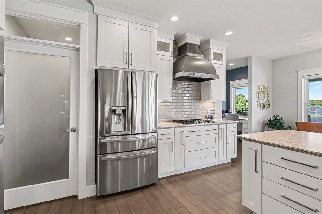 4 Bedroom Single Family Home/House's Image 6