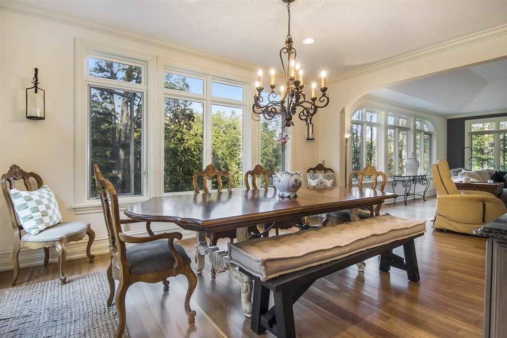 4 Bedroom Single Family Home/House's Image 10