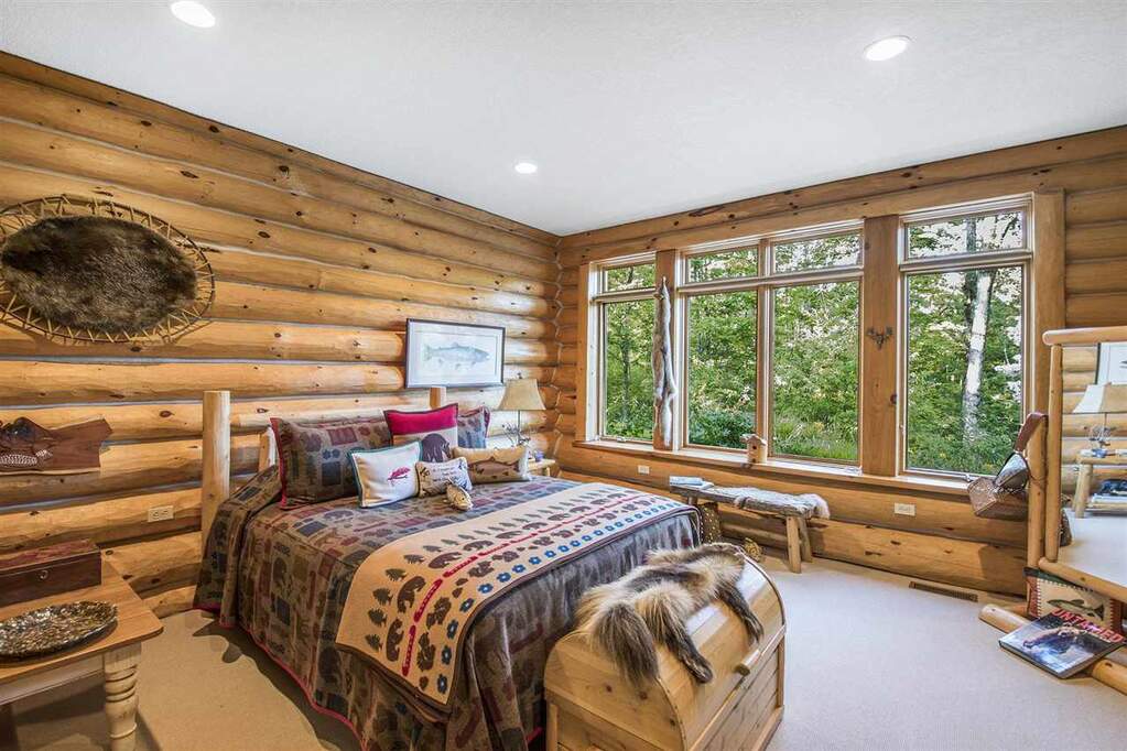 4 Bedroom Single Family Home/House's Image 23