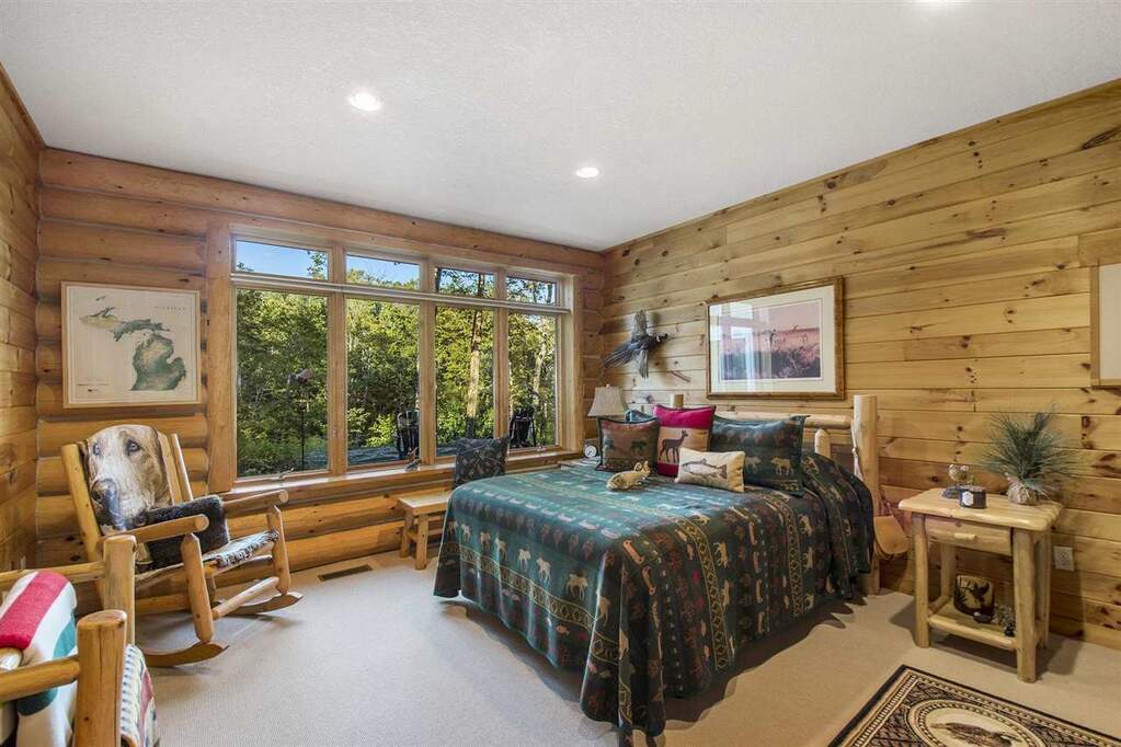 4 Bedroom Single Family Home/House's Image 25
