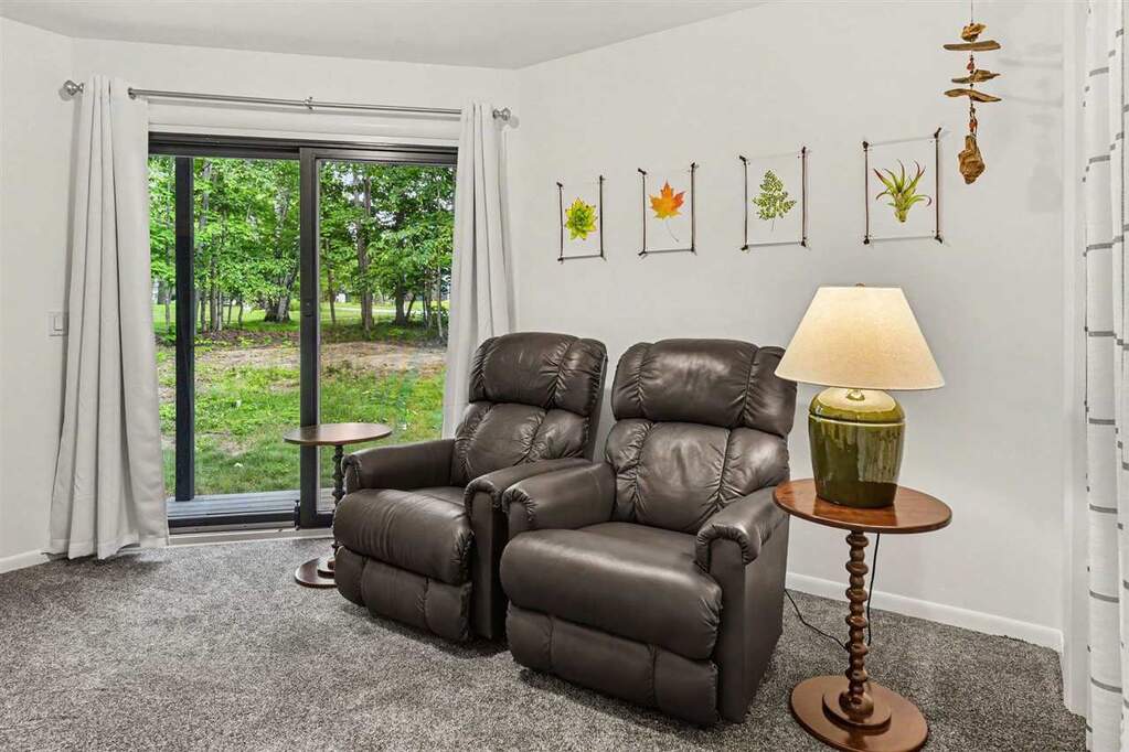 4 Bedroom Single Family Home/House's Image 11