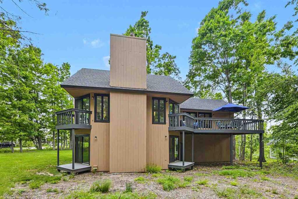 4 Bedroom Single Family Home/House's Image 19