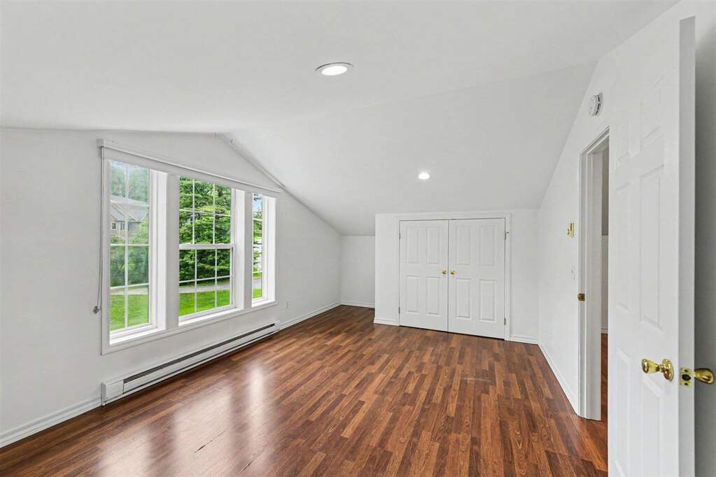 4 Bedroom Single Family Home/House's Image 19