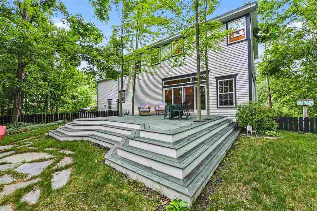 4 Bedroom Single Family Home/House's Image 22