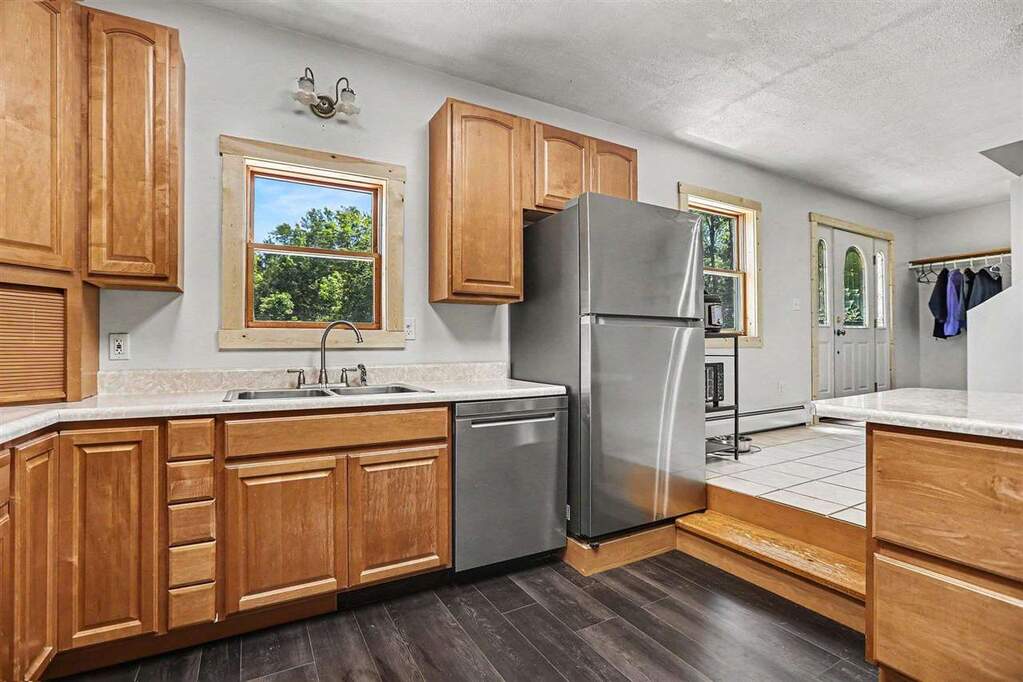 4 Bedroom Farm/Ranch/Plantation's Image 4