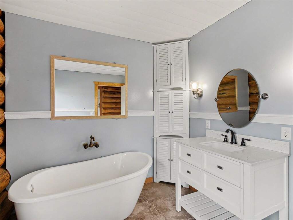 2 Bedroom Single Family Home/House's Image 7