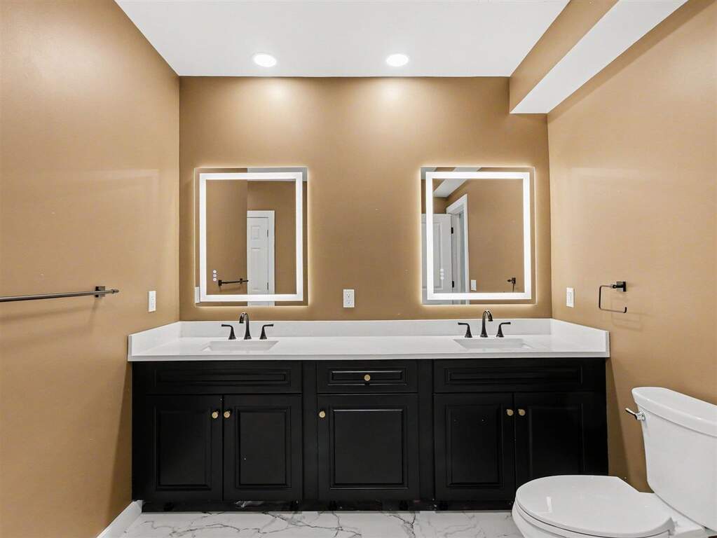 2 Bedroom Single Family Home/House's Image 11
