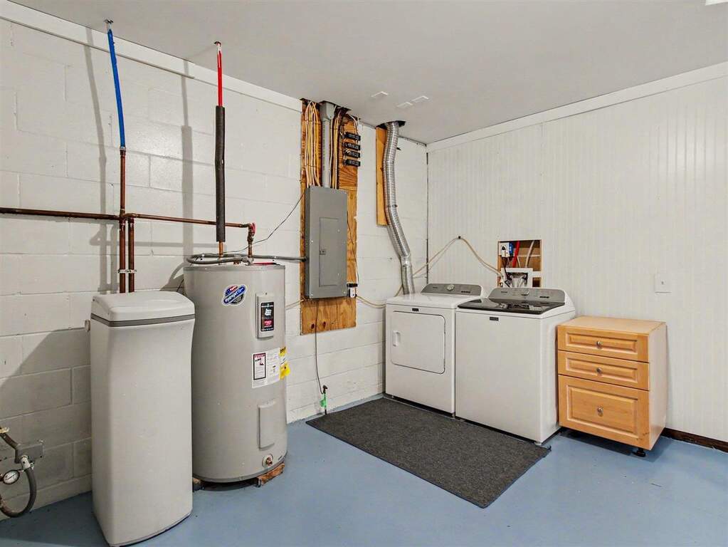 2 Bedroom Single Family Home/House's Image 14