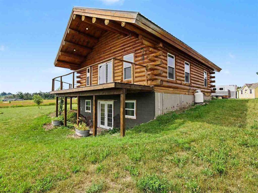 2 Bedroom Single Family Home/House's Image 15
