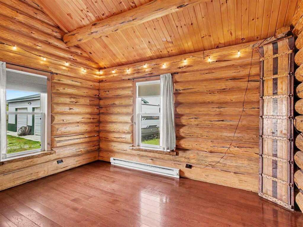 2 Bedroom Single Family Home/House's Image 6