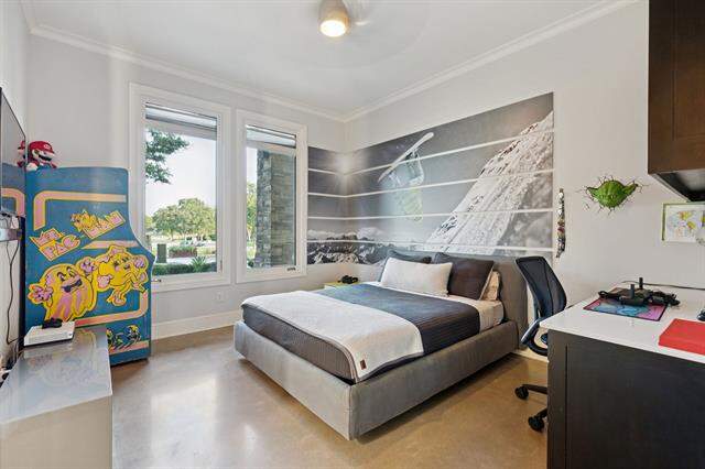 4 Bedroom Single Family Home/House's Image 19