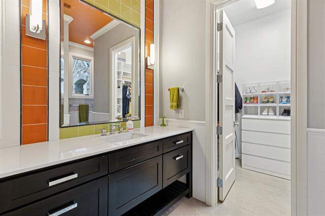 4 Bedroom Single Family Home/House's Image 20
