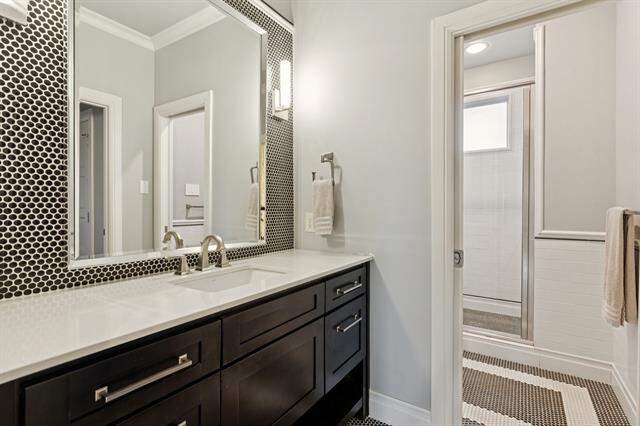 4 Bedroom Single Family Home/House's Image 23