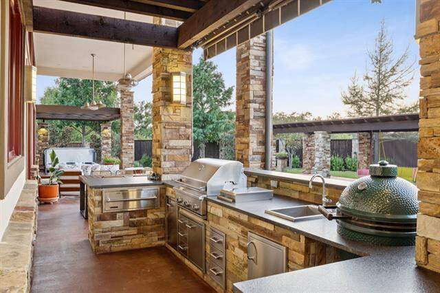 4 Bedroom Single Family Home/House's Image 28