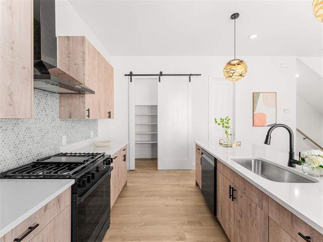 2 Bedroom Apartment/Flat's Image 8