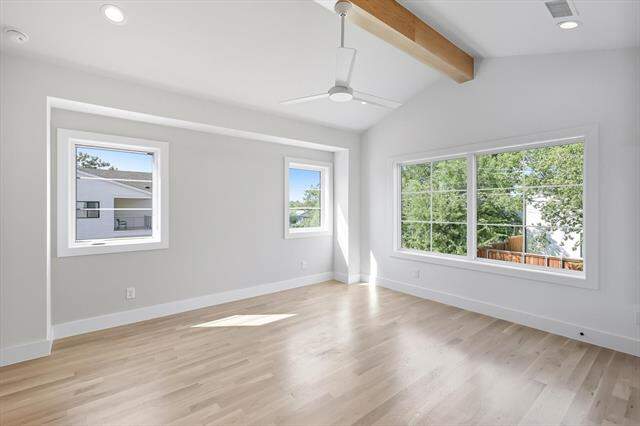 3 Bedroom Single Family Home/House's Image 12
