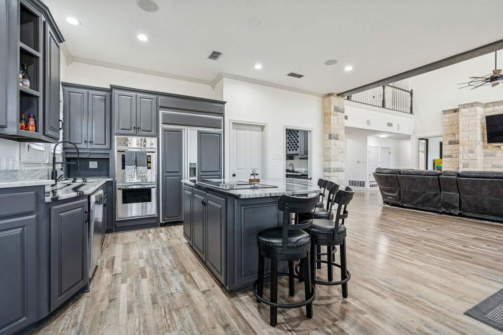 4 Bedroom Single Family Home/House's Image 10