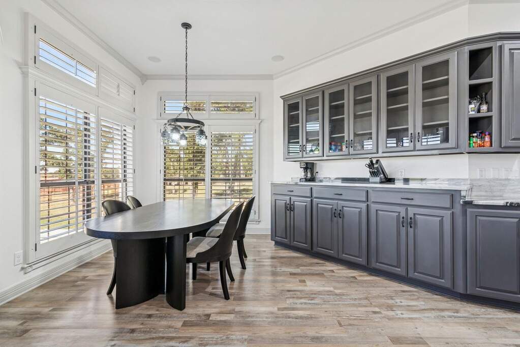 4 Bedroom Single Family Home/House's Image 11