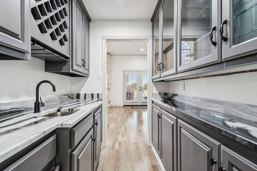 4 Bedroom Single Family Home/House's Image 12