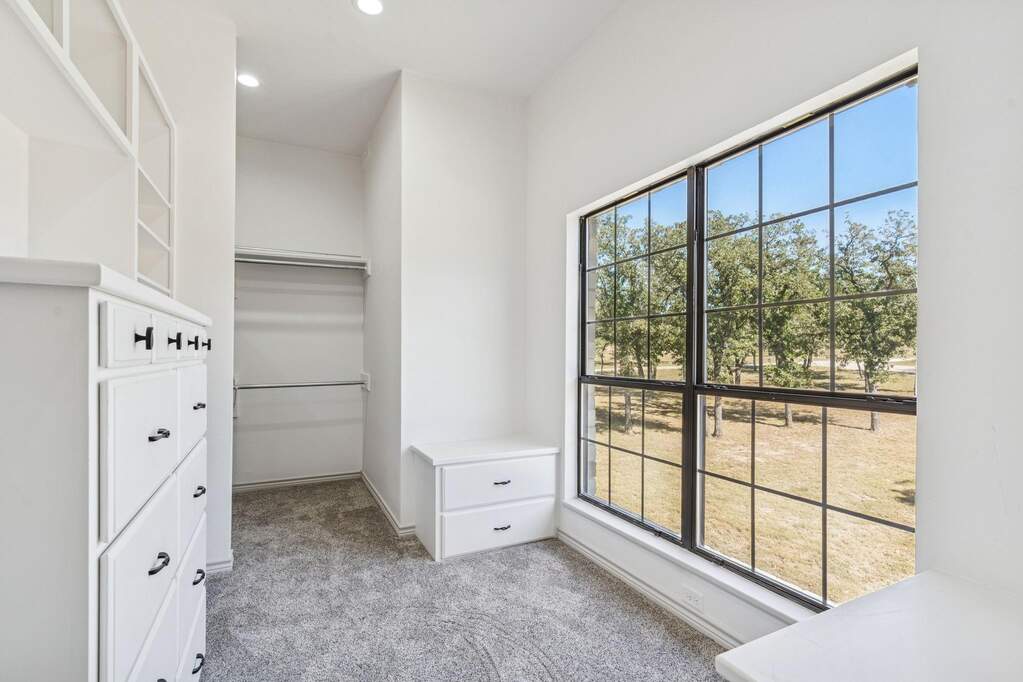 4 Bedroom Single Family Home/House's Image 22