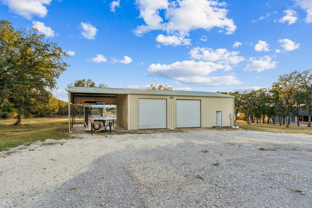 4 Bedroom Single Family Home/House's Image 35
